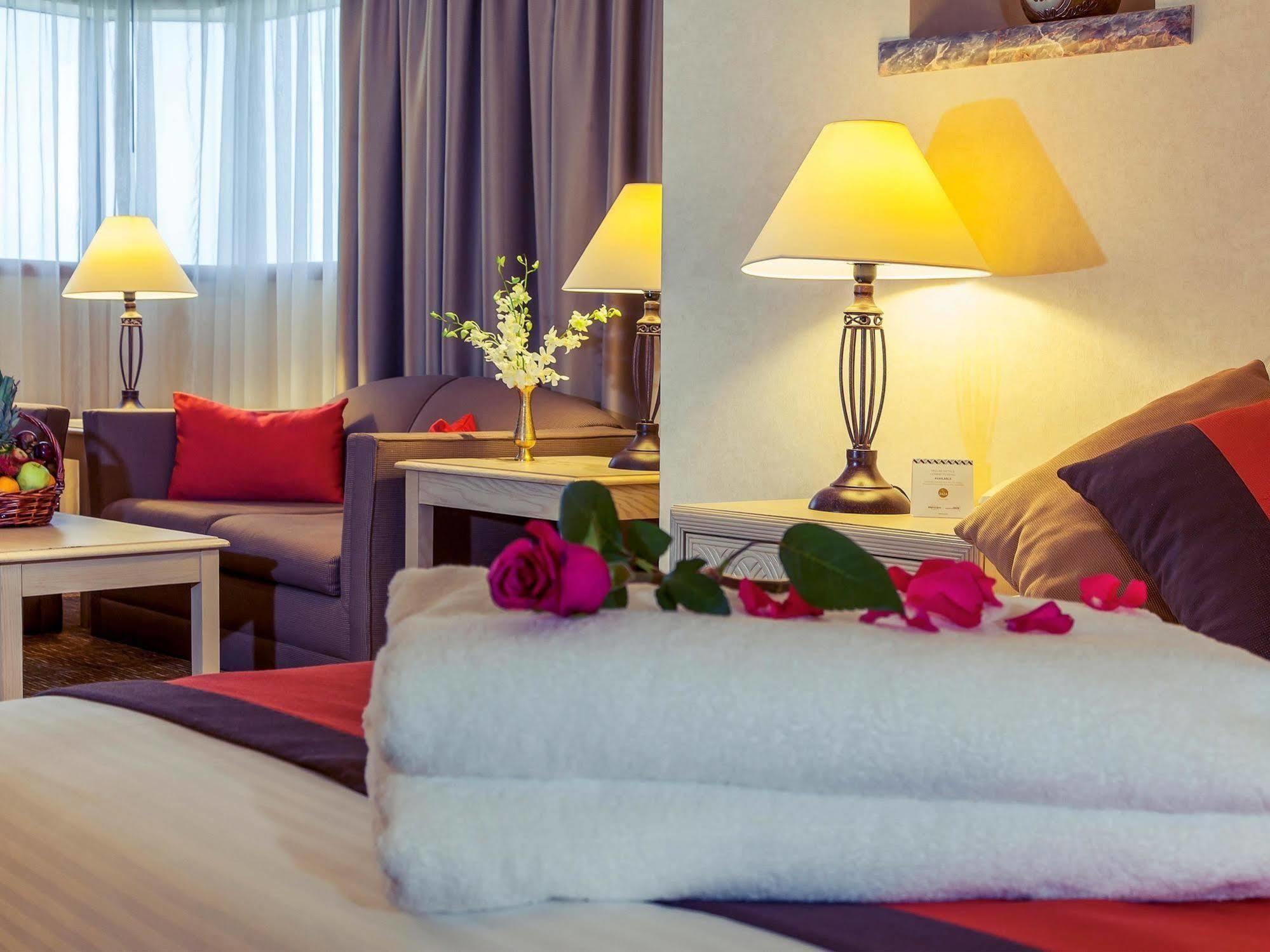 Novel Center Hotel